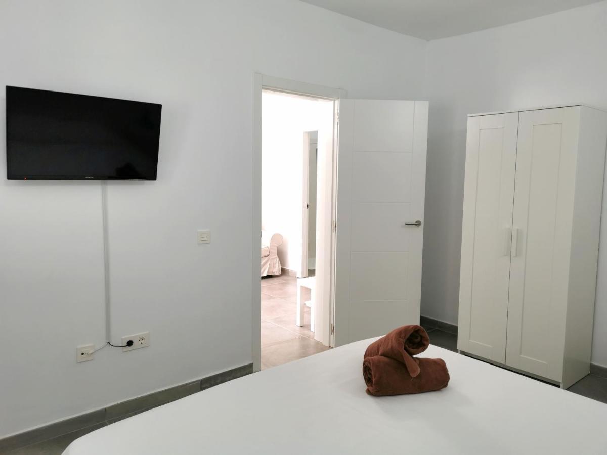 Apartament Anjomacar A